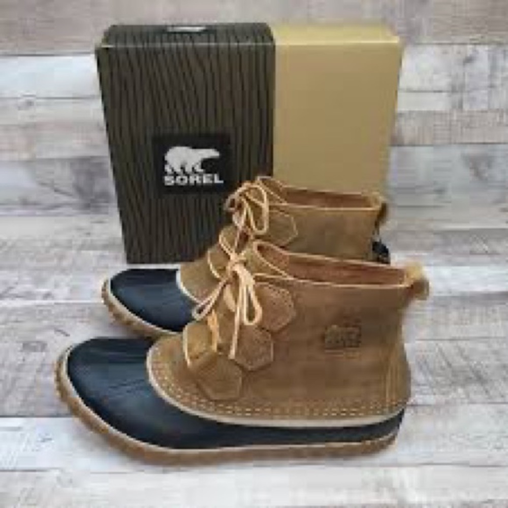 Brand NEW SOREL WOMEN'S OUT N ABOUT LEATHER SNOW BOOT